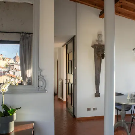 Daire Pitti Luxury Terrace By Mmega Floransa